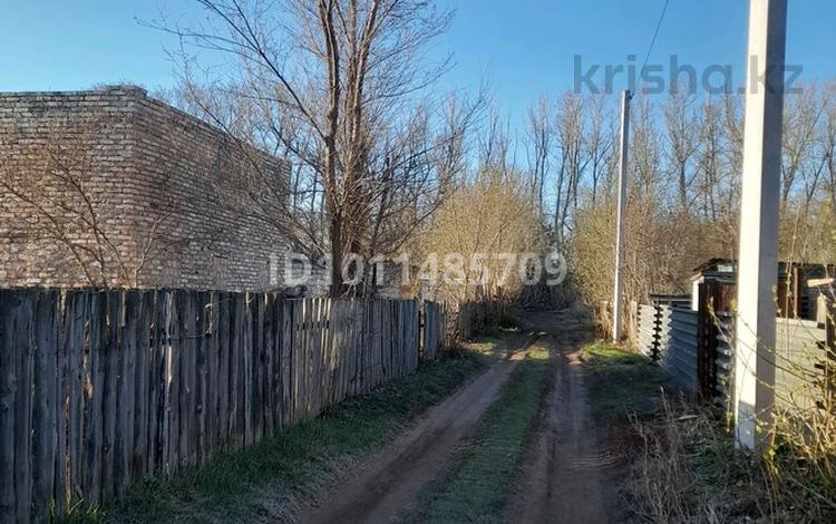 Дача · 3 комнаты · 40 м² · 8 сот., мкр Кунгей , Мкр уштубе — Уштубе. улица яблоневая 7 . за 6.2 млн 〒 в Караганде, Казыбек би р-н — фото 2