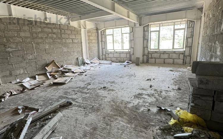 3-бөлмелі пәтер · 96 м² · 3/9 қабат, Омаровой 35/1 — Достык, бағасы: 64 млн ₸ в Алматы, Медеуский р-н — фото 24