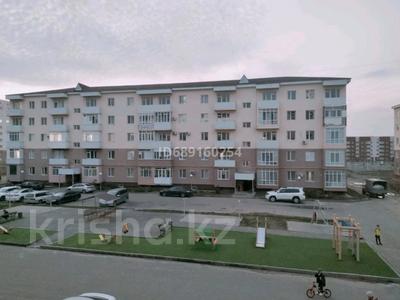 Продажа квартир в Жетысуская обл.: 2-комнатная квартира, 59 м², 2/5 этаж, Бірлік 27 за 19.5 млн 〒 2-комнатная квартира, 59 м², 2/5 этаж, Бірлік 27 за 19.5 млн 〒 в Талдыкоргане, мкр Бирлик