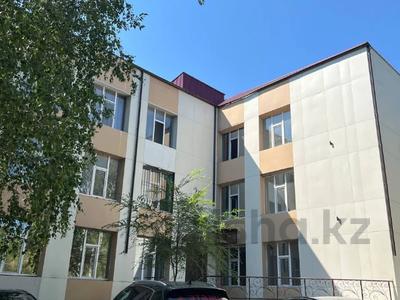 1-комнатная квартира, 47.2 м², 1/3 этаж, Пахомова за ~ 12.3 млн 〒 в Усть-Каменогорске