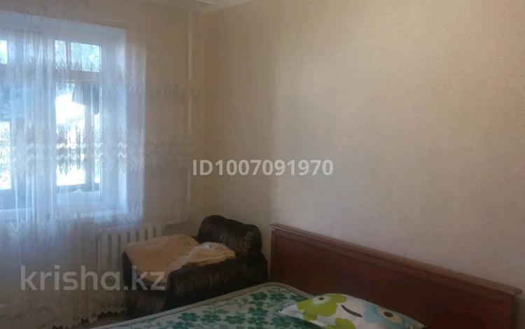 1 комната · 15 м² · 1/3 этаж, Засядько 55 — Дулатова за 5 000 ₸ в Семее — фото 2