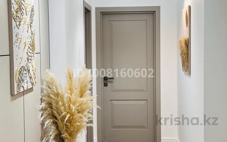 2-комнатная квартира · 56 м² · 18/20 этаж, Пр.Абая 160 за 500 000 ₸ в Алматы, Бостандыкский р-н — фото 2