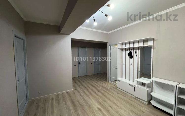 4-комнатная квартира · 100 м² · 5 этаж, Водник 2 7 за 240 000 ₸ в Боралдае (Бурундай), мкр Водник-2 — фото 11