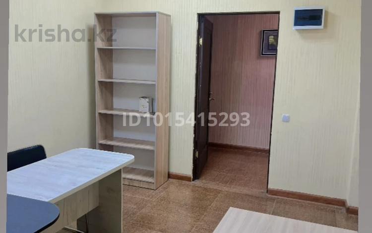 Свободное назначение, офисы, салоны красоты, образование, развлечения, конференц-залы, кабинеты и рабочие места, студии · 20 м² за 80 000 ₸ в Атырау — фото 2