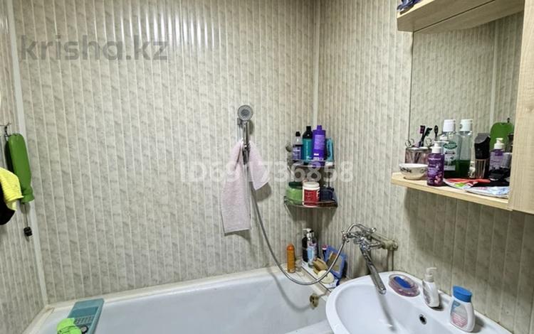 3-бөлмелі пәтер · 60 м² · 4/4 қабат, Аскарова 3, бағасы: 23 млн ₸ в Шымкенте, Абайский р-н — фото 2