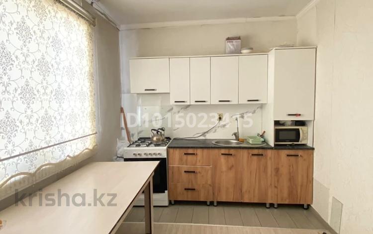 Часть дома · 3 комнаты · 100 м² · 10 сот., мкр Жулдыз-2, Абугали габдуллина — Абугали габдуллина за 150 000 ₸ в Атырау — фото 2