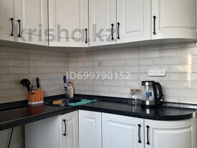1-бөлмелі пәтер · 32 м² · 1/5 қабат, Алашахана 7, бағасы: 12 000 〒 в Жезказгане