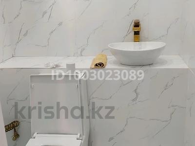 2-комнатная квартира · 65.5 м² · 2/8 этаж, мкр Юго-Восток, Проспект Республики — Казмарт за 34 млн ₸ в Караганде, Казыбек би р-н