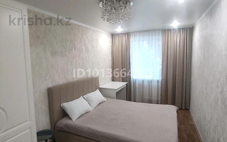 2-комнатная квартира · 50 м² · 2/5 этаж, 6й микрорайон, Ермекова 60 — В двух шагах от ЖД за 12 000 ₸ в Караганде, Казыбек би р-н — фото 2