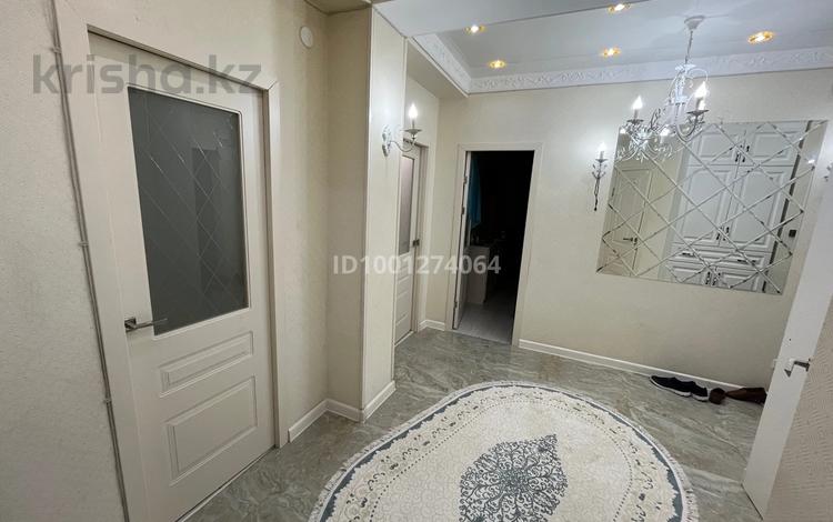 3-комнатная квартира · 83 м² · 2/5 этаж, 17-й мкр 76 за 28 млн 〒 в Актау — фото 2