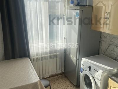 2-бөлмелі пәтер, 60 м², 2/5 қабат тәулігіне, Гарышкерлер — бульвар Арзан, бағасы: 11 000 〒 в Жезказгане