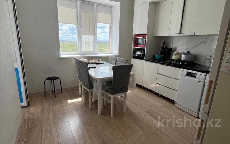 2-комнатная квартира · 76.4 м² · 4/5 этаж, мкр. Алтын орда за 23 млн ₸ в Актобе — фото 2