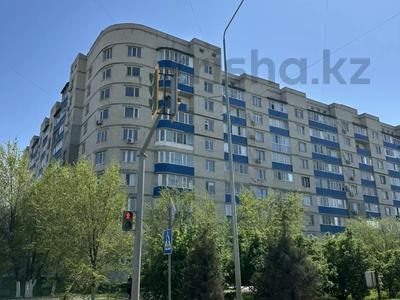2-комнатная квартира · 64 м² · 6/9 этаж, Мкр. Кунаева 58 за 25 млн ₸ в Уральске