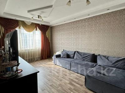 3-комнатная квартира, 70 м², 8/9 этаж, мкр Аксай-3 13 за 43.5 млн 〒 в Алматы, Ауэзовский р-н
