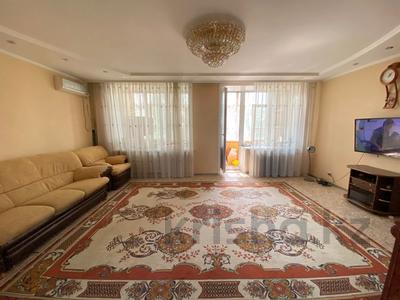 4-комнатная квартира · 106 м² · 4/5 этаж, Жамакаева 42 за 45 млн 〒 в Семее