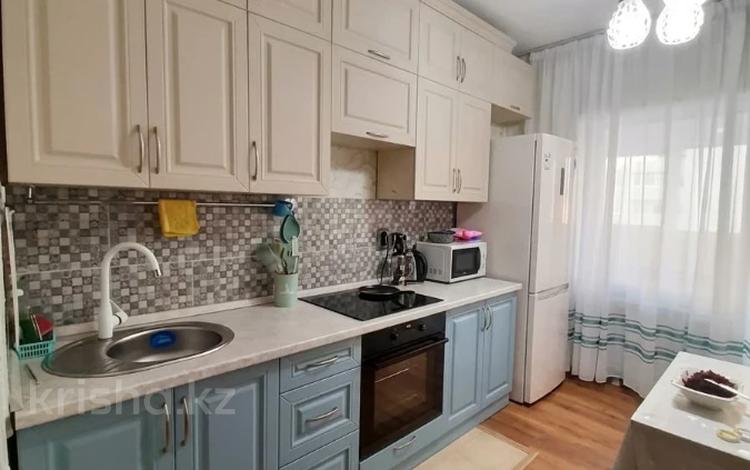 1-бөлмелі пәтер · 50 м² · 13/16 қабат, Мамыр ш/а., бағасы: 35.5 млн ₸ в Алматы, Ауэзовский р-н — фото 3