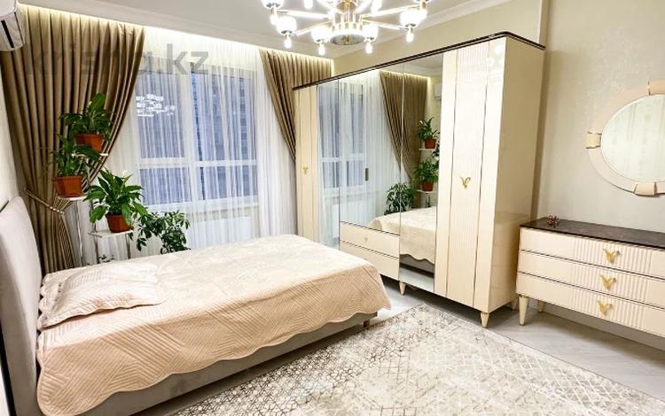 3-комнатная квартира, 106.8 м², 5/14 этаж, Сырым батыра за 70 млн 〒 в Шымкенте, Каратауский р-н — фото 2
