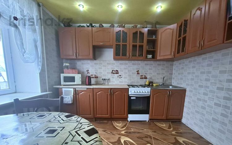 3-бөлмелі пәтер · 89.5 м² · 3/6 қабат, Мустафина — Старый город, бағасы: 17 млн ₸ в Темиртау — фото 2