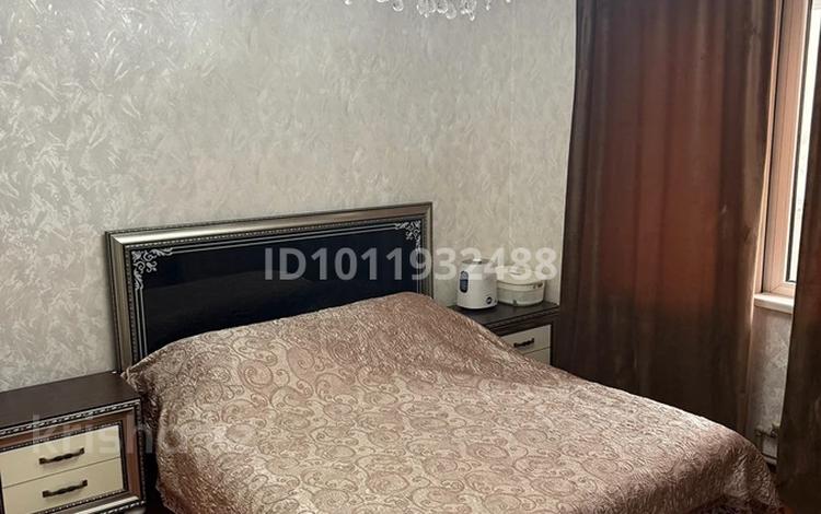3-бөлмелі пәтер · 96 м² · 3/9 қабат, мкр Акбулак 6, бағасы: 48 млн ₸ в Алматы, Алатауский р-н — фото 2
