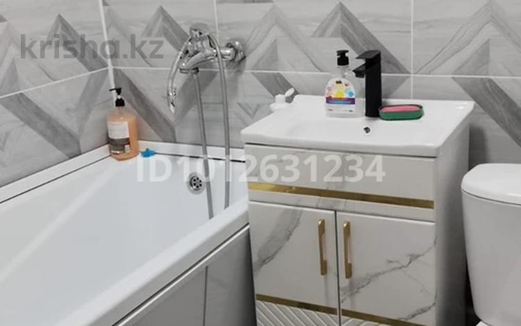 1-комнатная квартира · 16 м² · 3/5 этаж, Карменде би 72 — Находится возле магазин Достык за 15 000 ₸ в Балхаше — фото 9