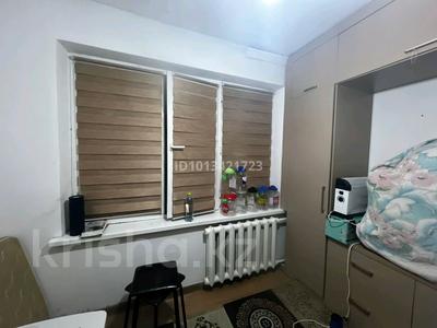1-комнатная квартира · 12 м² · 1/4 этаж, Титова 43 — За торговым домом ИЛИ за 6.5 млн ₸ в 