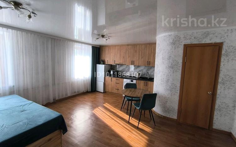 1-бөлмелі пәтер · 30 м² · 3/6 қабат, ул. Канай би 207М, бағасы: 10.8 млн ₸ в Щучинске — фото 2