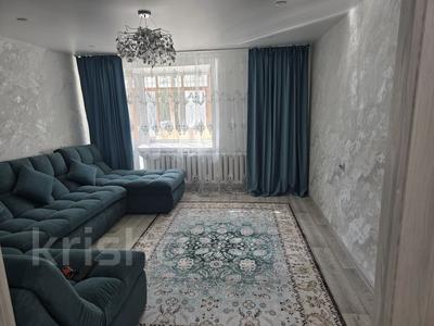 2-бөлмелі пәтер · 60 м² · 1/9 қабат, Наб.Славского 44, бағасы: 18 000 ₸ в Усть-Каменогорске