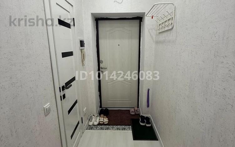 1-комнатная квартира · 30.2 м² · 2/9 этаж, Калдаяков 26 за 200 000 ₸ в Астане, Сарайшык р-н — фото 2