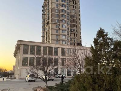 Свободное назначение, офисы, магазины и бутики, общепит, салоны красоты, медцентры и аптеки, образование, развлечения, конференц-залы, кабинеты и рабочие места · 440 м² за 308 млн 〒 в Актау, 14-й мкр