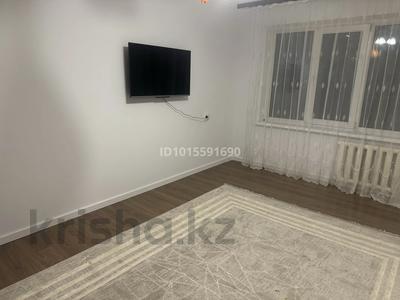 2-комнатная квартира · 43 м² · 1/5 этаж, мкр Аксай-2 2/1 за 32 млн ₸ в Алматы, Ауэзовский р-н