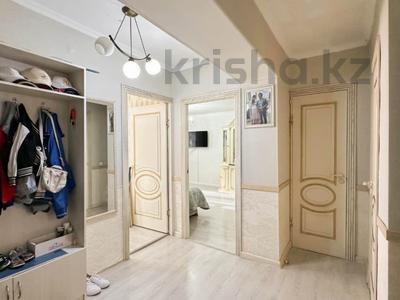 4-комнатная квартира · 80 м² · 5/5 этаж, самал — 3721 за 23 млн 〒 в Талдыкоргане, мкр Самал