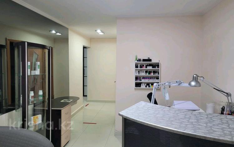 Еркін, кеңселер, дүкендер мен бутиктер, сұлулық салондары · 65 м², бағасы: 33.5 млн ₸ в Петропавловске — фото 2