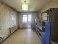 3-комнатная квартира · 64.5 м² · 6/9 этаж, Майкудук, 15й микрорайон за 11 млн ₸ в Караганде, Алихана Бокейханова р-н — фото 3