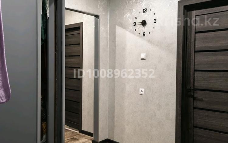 4-бөлмелі пәтер · 84 м² · 1/10 қабат, 8 микрорайон 94, бағасы: 27 млн ₸ в Темиртау — фото 3