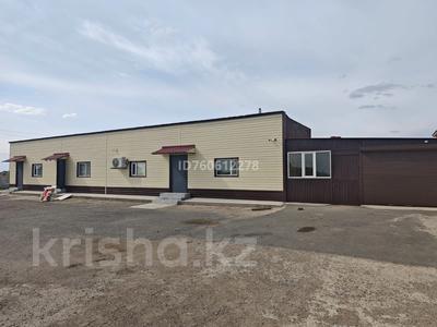 Свободное назначение, офисы, магазины и бутики, общепит, салоны красоты, медцентры и аптеки, образование, развлечения, конференц-залы, кабинеты и рабочие места, студии · 70 м² за 200 000 ₸ в Астане, Нура р-н