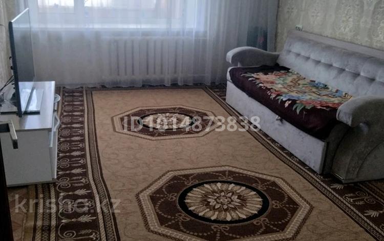 3-комнатная квартира · 64 м² · 5/5 этаж, Кизатова за 20 млн ₸ в Петропавловске — фото 2