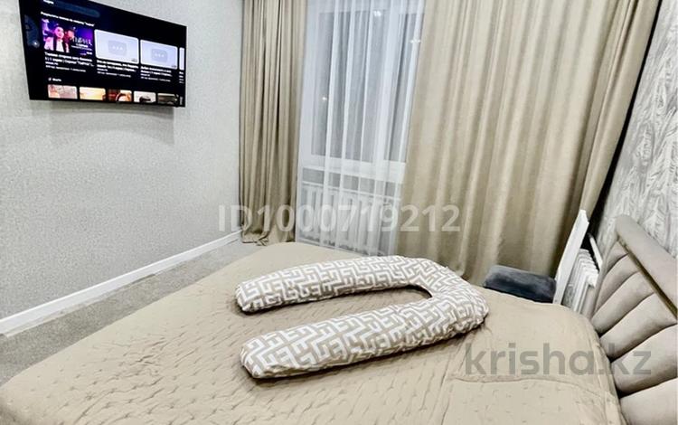 6-комнатная квартира · 130 м² · 3/3 этаж, Шакарима 180 за 41 млн 〒 в Семее — фото 2