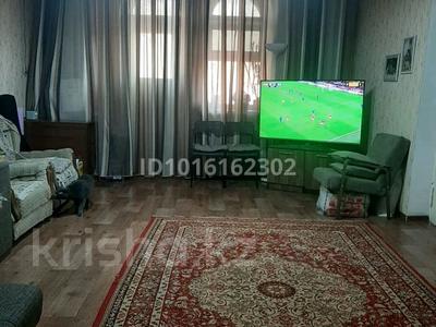 3-бөлмелі пәтер · 74 м² · 3/3 қабат, Калдаякова 10 — Павлова, бағасы: 20.3 млн ₸ в Шымкенте, Туран р-н