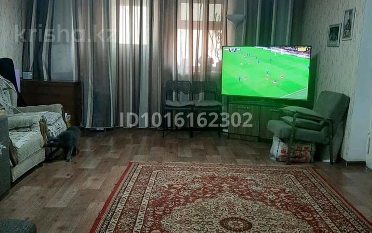 3-бөлмелі пәтер · 74 м² · 3/3 қабат, Калдаякова 10 — Павлова, бағасы: 20.3 млн ₸ в Шымкенте, Туран р-н — фото 2