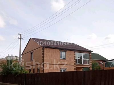 Отдельный дом · 5 комнат · 218 м² · 9 сот., Крепостная — Жумабаева за 205 млн 〒 в Петропавловске