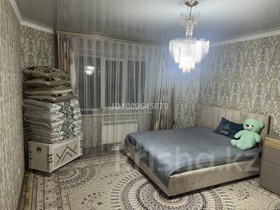 2-бөлмелі пәтер · 90 м² · 5/6 қабат, мкр. Алтын орда, Тәуелсіздік 20/1. халел досмухамбедулы 16 — Пр тауелсіздік, бағасы: 32.5 млн 〒 в Актобе