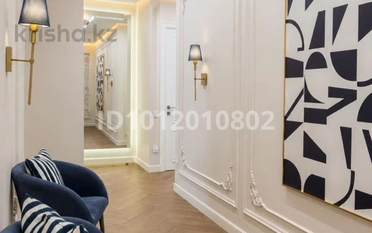 4-бөлмелі пәтер · 130 м² · 17/21 қабат, ул. Шамши Калдаякова 3блокС — Продается 4-комнатная квартира — в шикарной локации, полностью с мебелью и техникой. Заезжай и живи!, бағасы: 155 млн ₸ в Астане, Сарайшык р-н — фото 29
