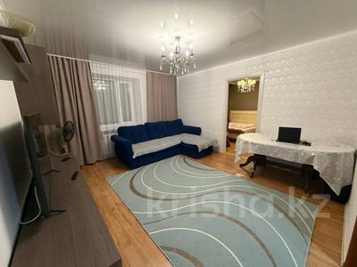 3-комнатная квартира · 60 м² · 1/5 этаж, Космонтавтов за 18.5 млн ₸ в Караганде, Казыбек би р-н