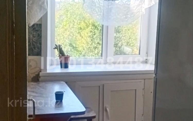 1-комнатная квартира · 30 м² · 3/5 этаж, Ленина 157 за 70 000 ₸ в Рудном — фото 2