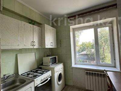 Продажа квартир в Алматы: 1-комнатная квартира · 33 м² · 4/5 этаж, мкр Таугуль-2, Рыскулбекова за 28.5 млн 〒 1-комнатная квартира · 33 м² · 4/5 этаж, мкр Таугуль-2, Рыскулбекова за 28.5 млн 〒 в Алматы, Ауэзовский р-н