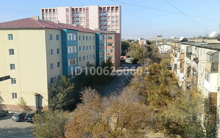3-комнатная квартира · 70 м² · 5/5 этаж, Есенберлина 9а за 17 млн ₸ в Жезказгане — фото 9