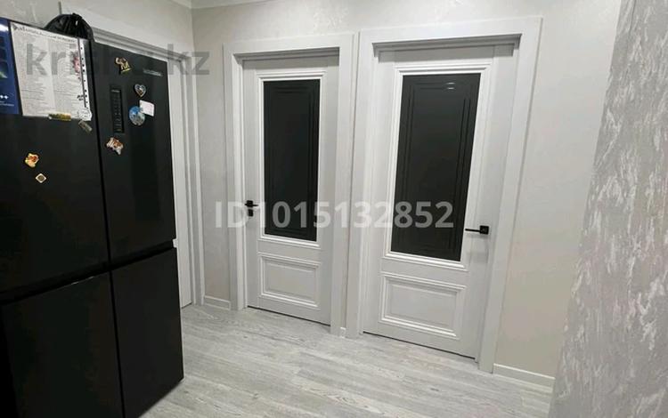 3-бөлмелі пәтер · 67.5 м² · 1/5 қабат, проспект Металлургов 10 — улица Абая, бағасы: 15.5 млн ₸ в Темиртау — фото 2