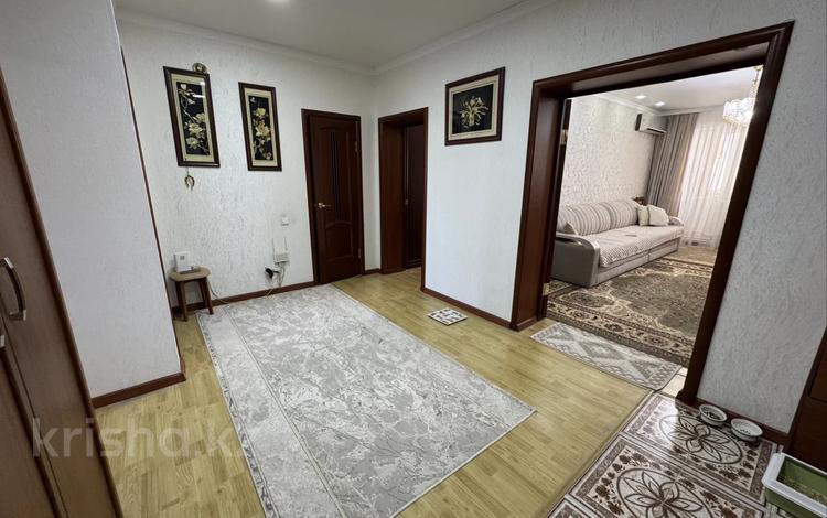 4-комнатная квартира · 123.9 м² · 4/5 этаж, мкр 8, гришина за 40 млн ₸ в Актобе — фото 2