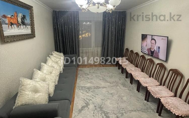 2-комнатная квартира · 63 м² · 3/5 этаж, Ғарышкерлер 50а за 300 000 ₸ в Жезказгане — фото 7