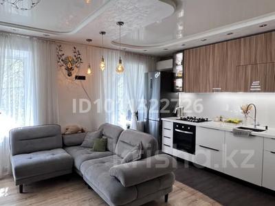 4-комнатная квартира · 72.6 м² · 3/3 этаж, мкр Новый Город 22а за 45.9 млн ₸ в Караганде, Казыбек би р-н